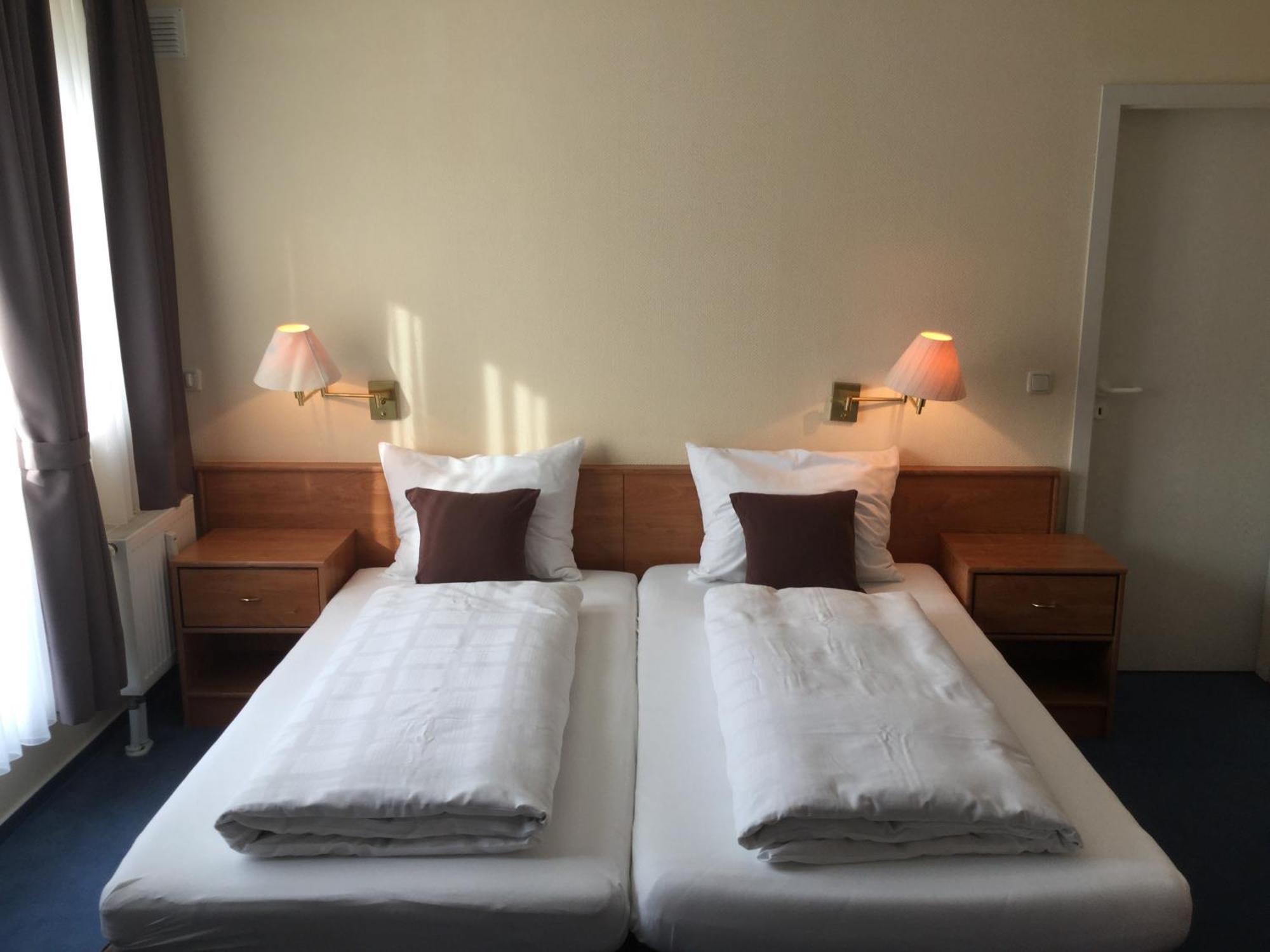Sunibel Inn Reinheim Exteriör bild