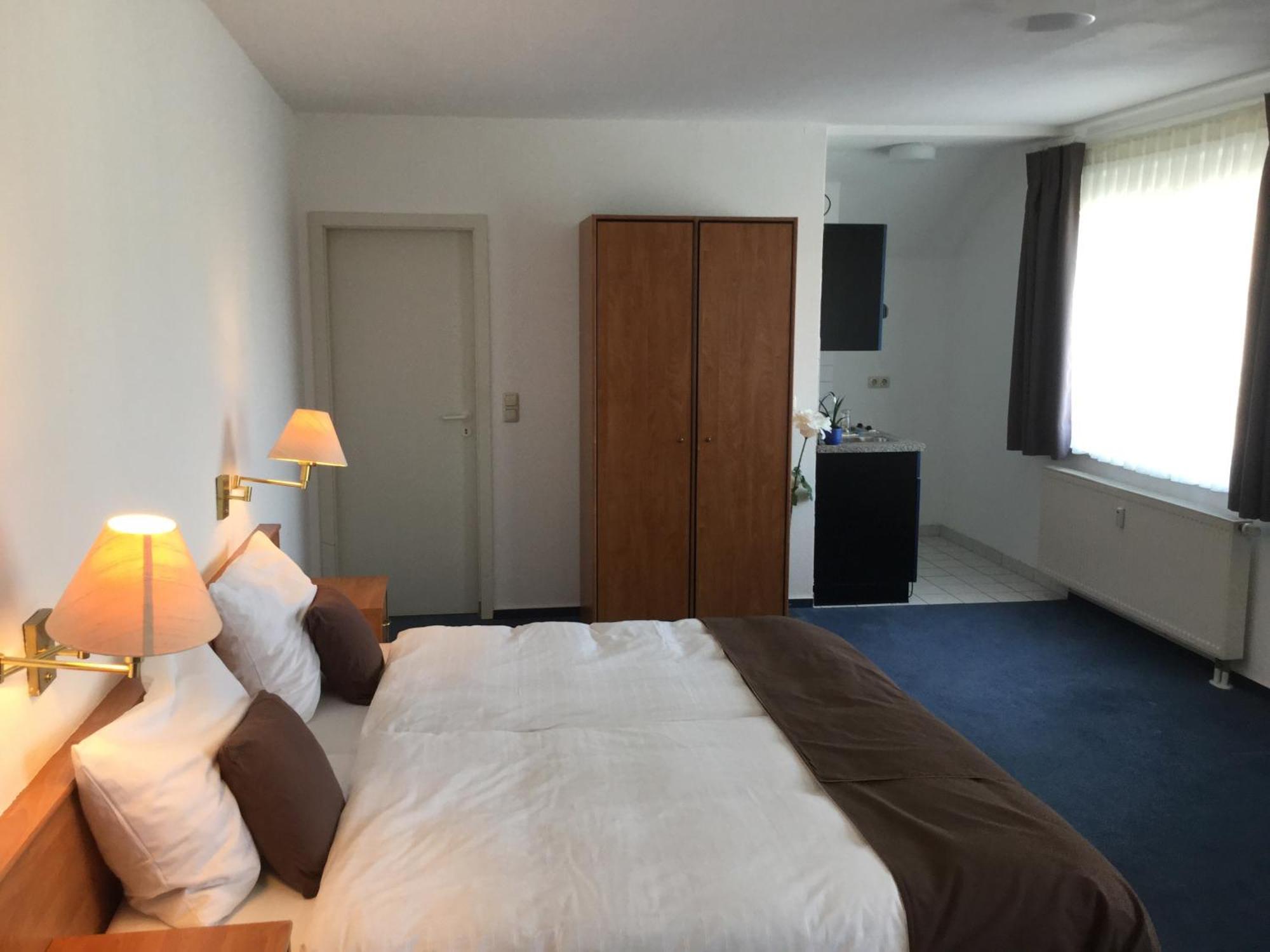 Sunibel Inn Reinheim Exteriör bild